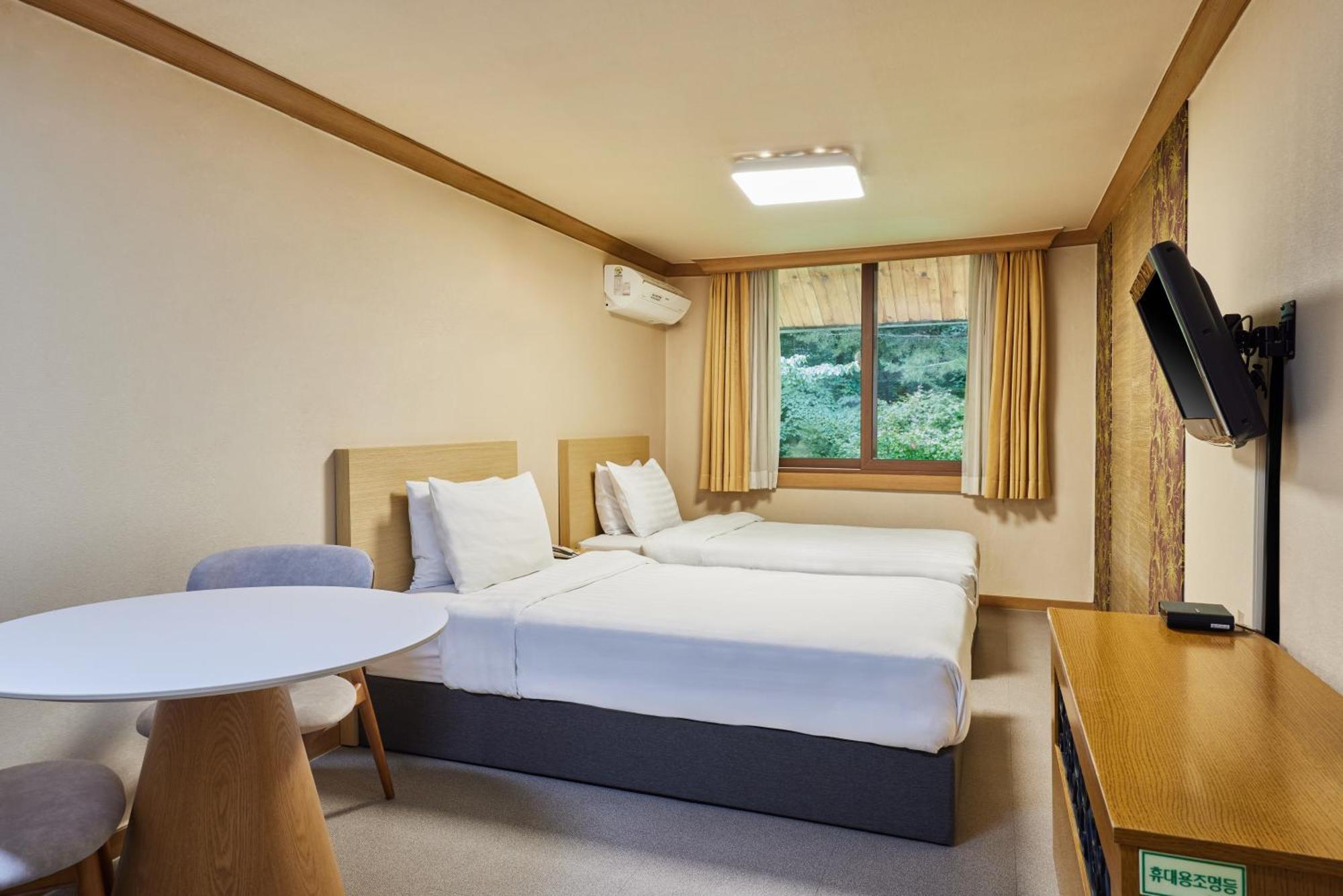 Osaek Greenyard Hotel Янъян Номер фото