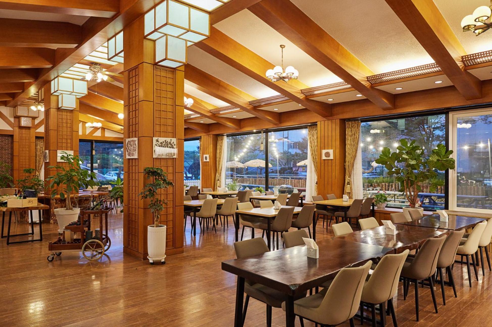 Osaek Greenyard Hotel Янъян Экстерьер фото