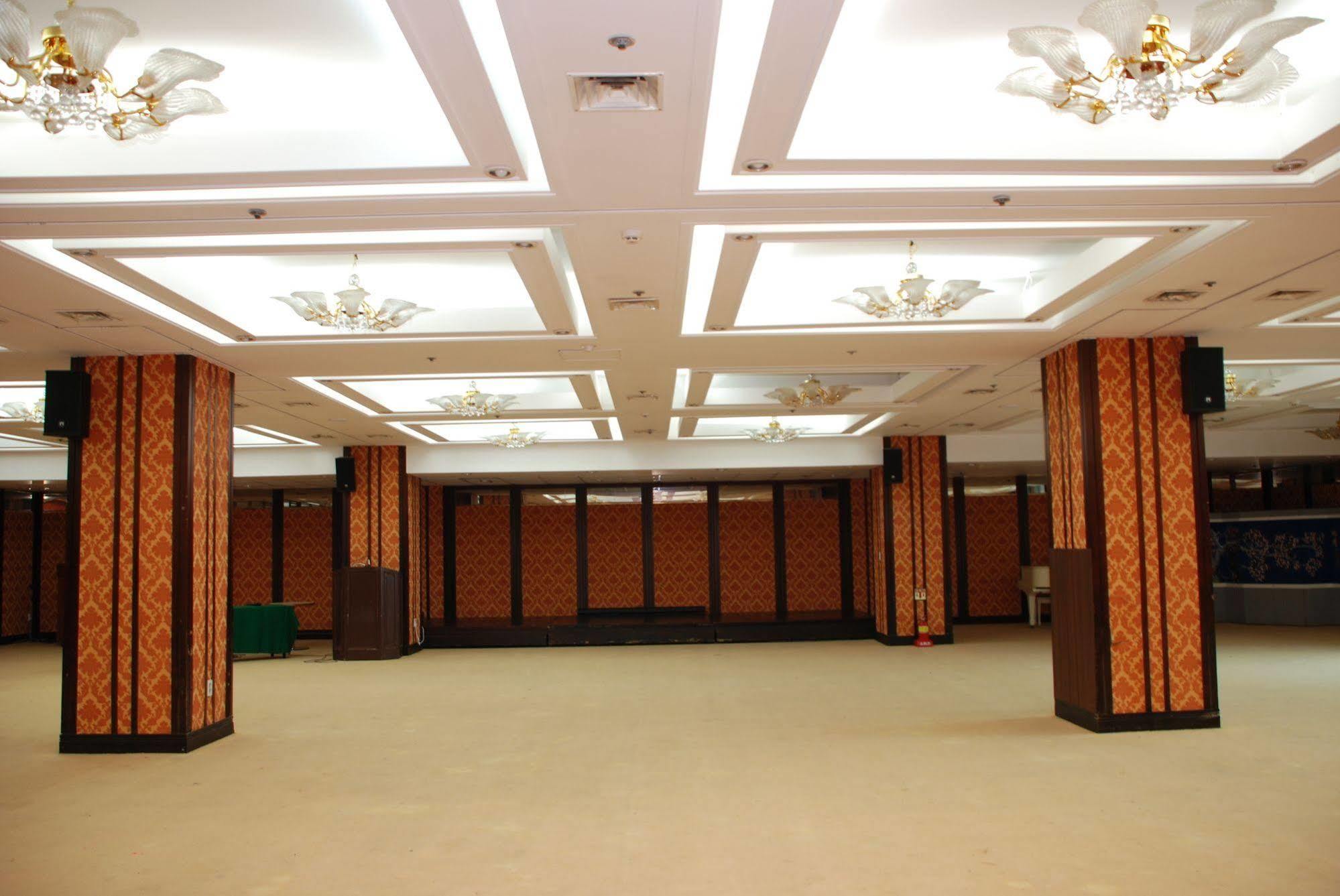 Osaek Greenyard Hotel Янъян Экстерьер фото